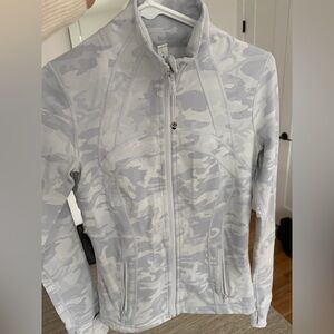 Lululemon Athletica Women's Gray Camouflage Ski Jacket